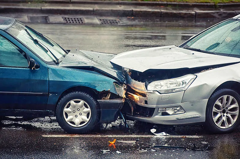 自賠責保険への異議申立てで因果関係が認められた事例